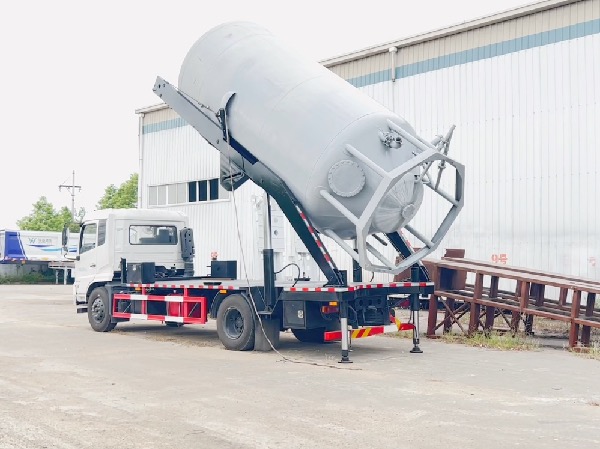 “華威馳樂”牌SGZ5181ZBGDF6型油田專用背罐車-操作視頻