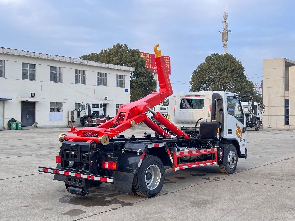 重汽豪曼4x2車廂可卸式垃圾車｜鉤臂式垃圾車｜移動壓縮垃圾站配套專用轉(zhuǎn)運(yùn)車｜勾臂車