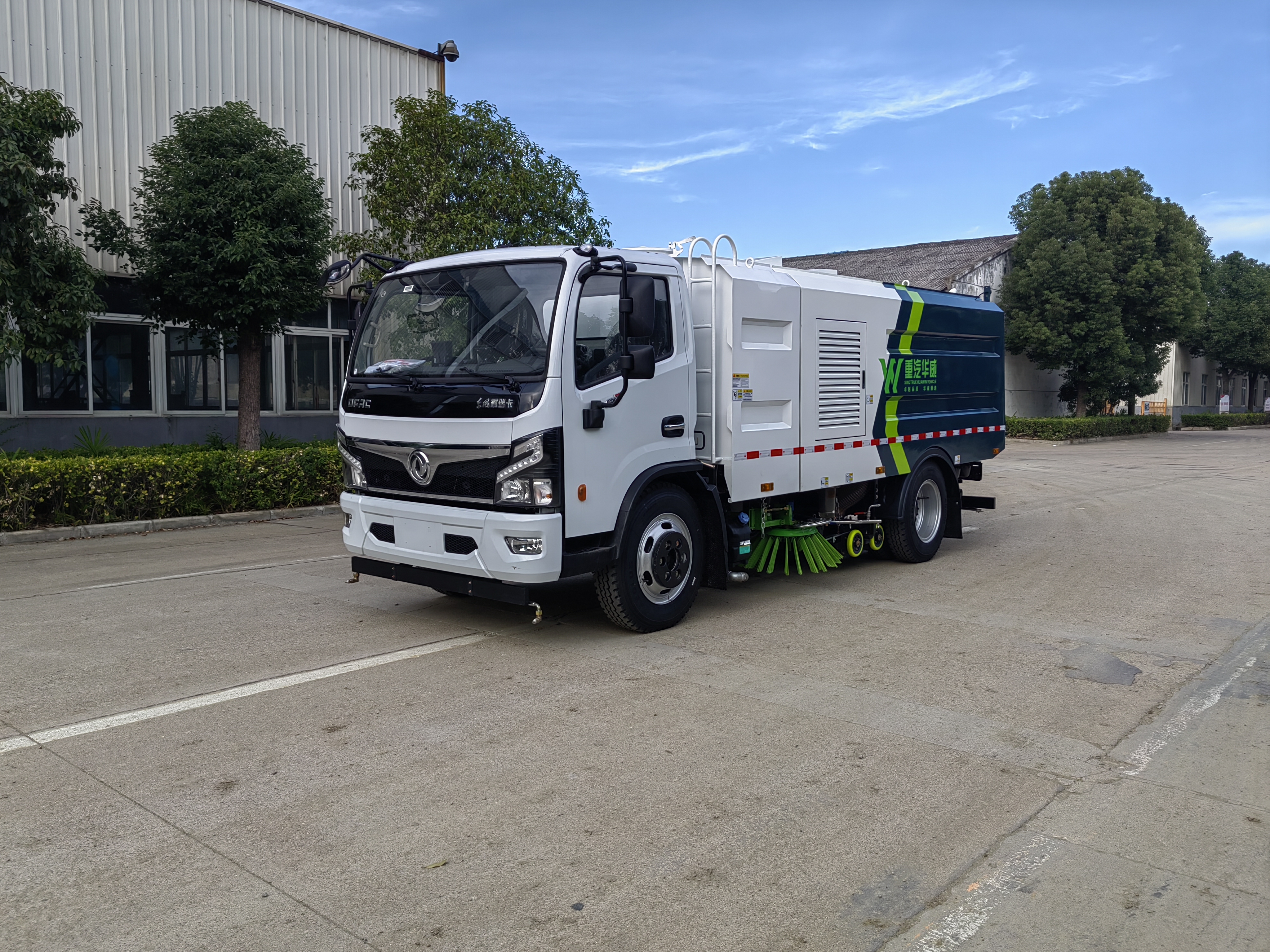 華威馳樂(lè)牌SGZ5129TXSEQ6型洗掃車