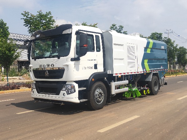 中國(guó)重汽湖北華威制造｜華威馳樂牌SGZ5189TXSZZ6T5洗掃車｜道路污染清除車｜華威馳樂牌SGZ5189TXSZZ6T5L洗掃車